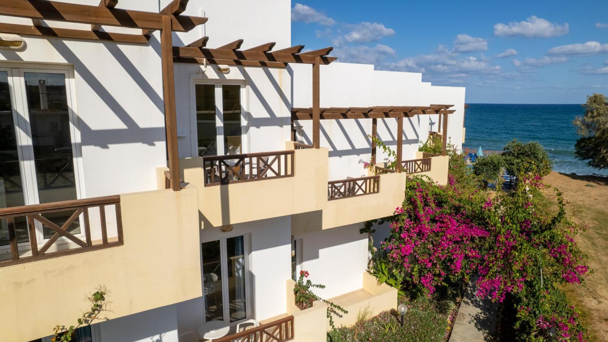 Dedalos Beach Hotel Sfakaki Exterior photo